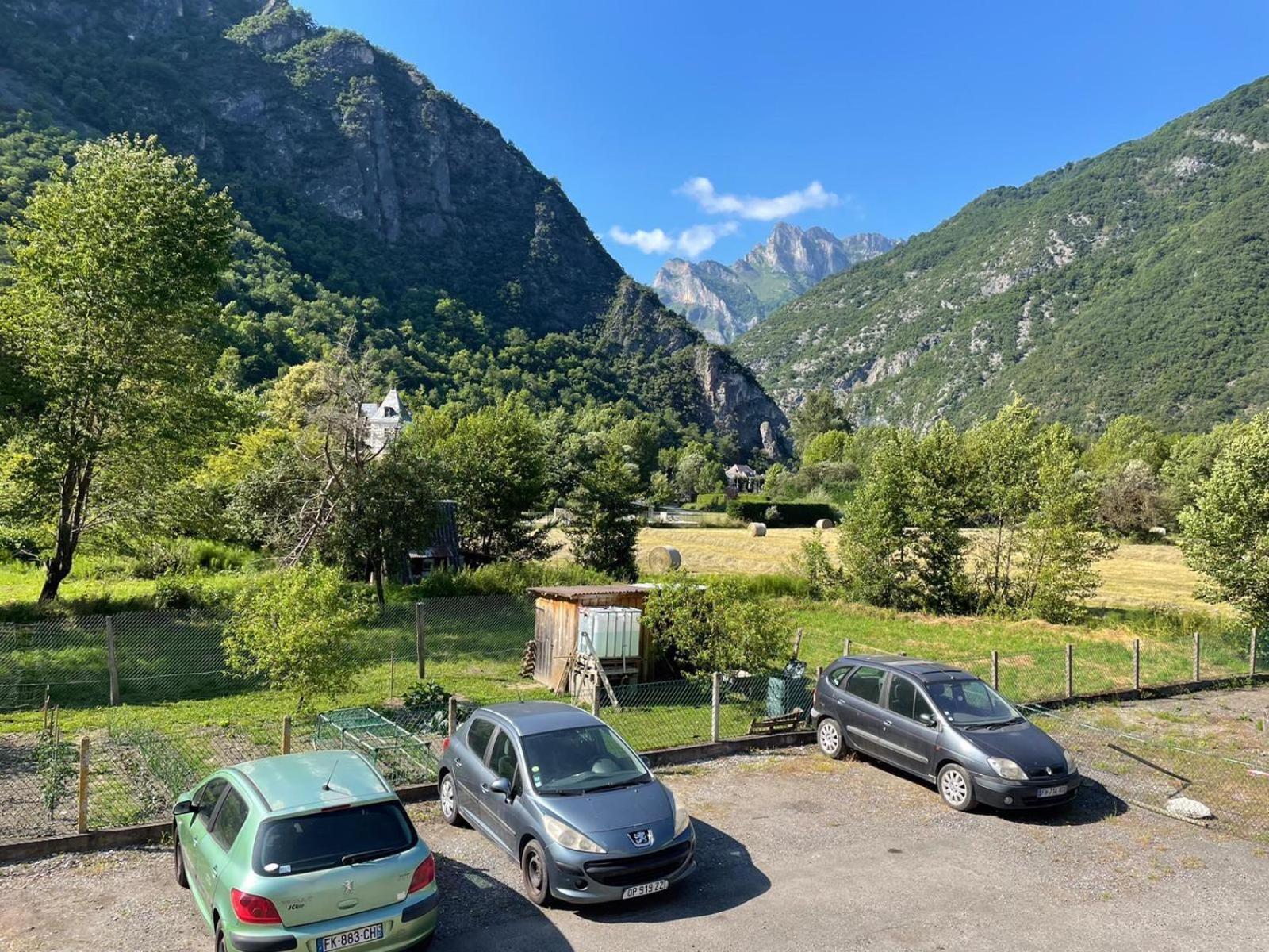 Mountain View 2 Bedroom Apartment Saint Beat Lez Saint-Béat Exterior foto