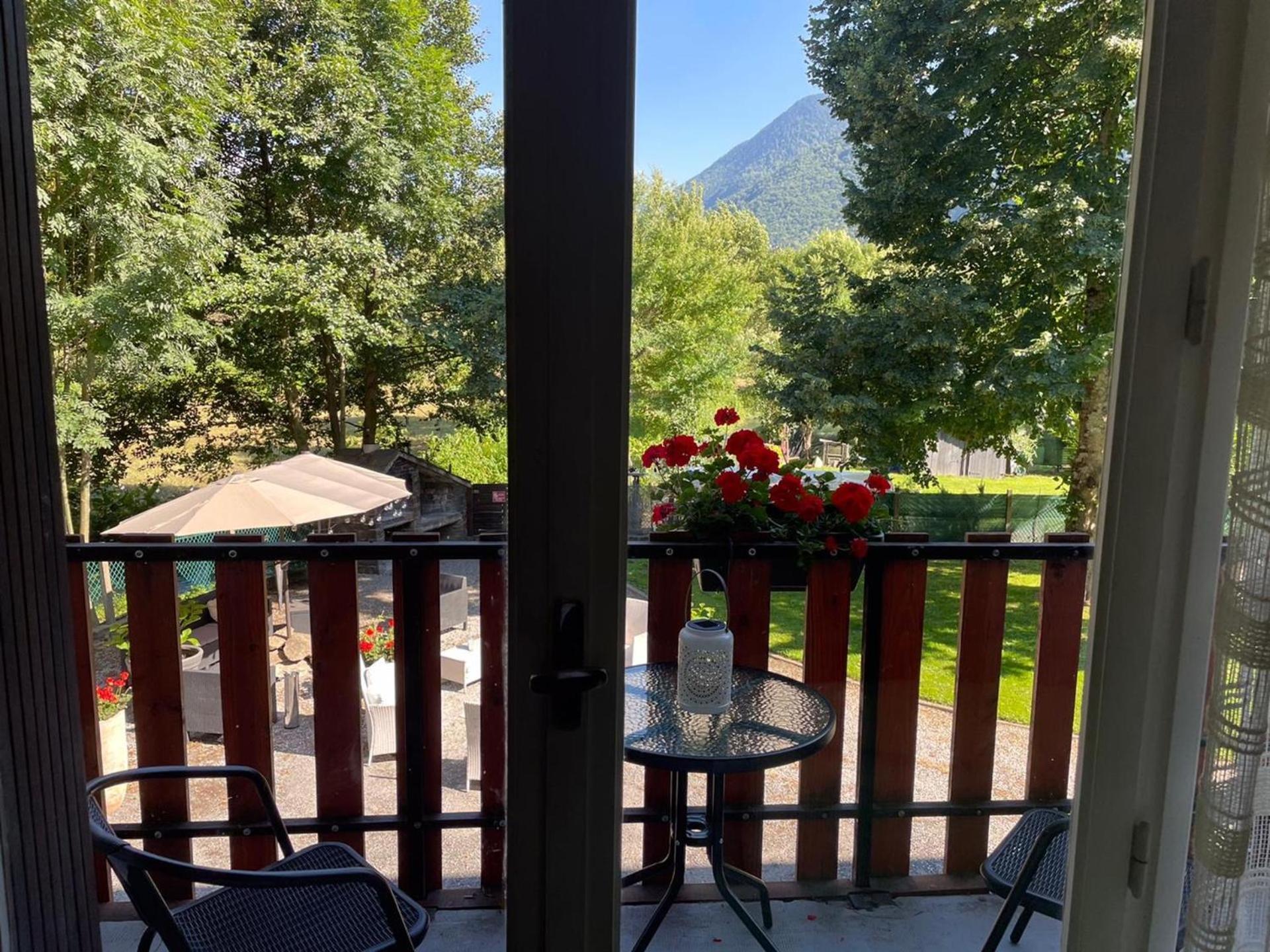 Mountain View 2 Bedroom Apartment Saint Beat Lez Saint-Béat Exterior foto